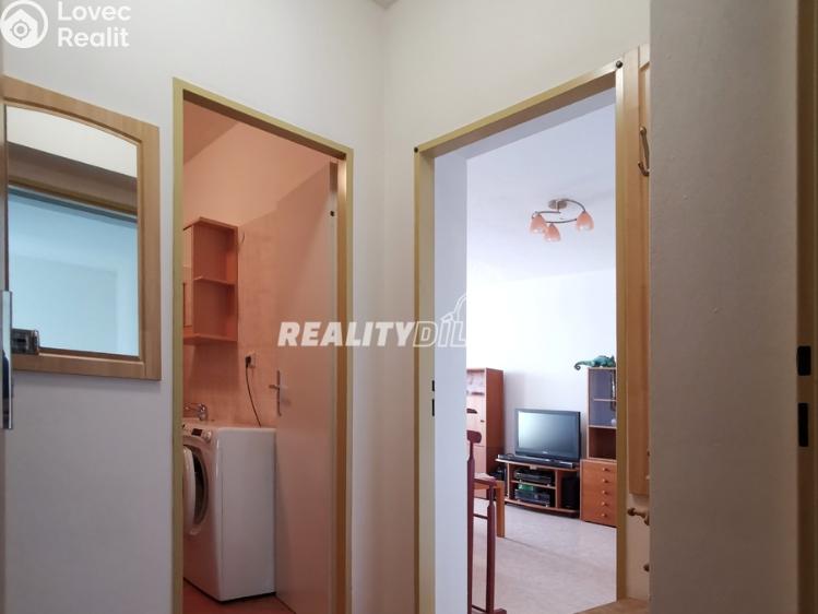 Pronájem bytu 1+1 Odolena Voda, Nad Štolami 462 č. 12