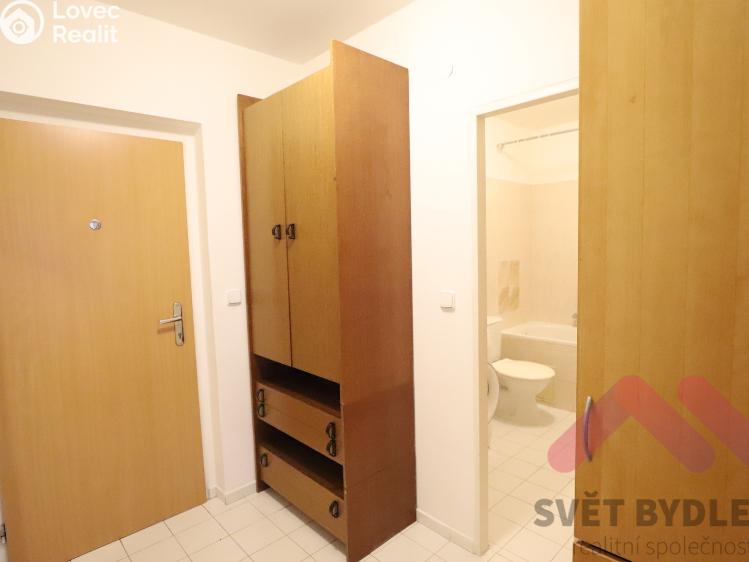 Pronájem bytu 1+KK Praha, bratří Dohalských 180/4 č. 15