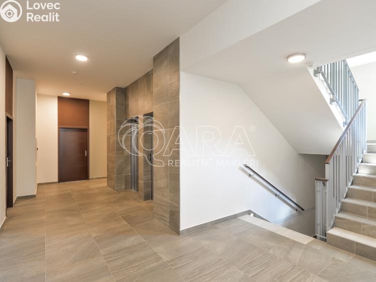 Pronájem bytu 2+KK Praha, Sokolovská 1019/312a č. 8