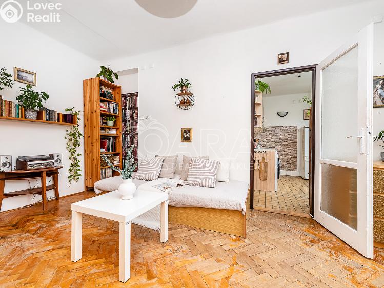 Продажа квартиры 2+1 Praha, náměstí Na Balabence 1431/6 č. 7