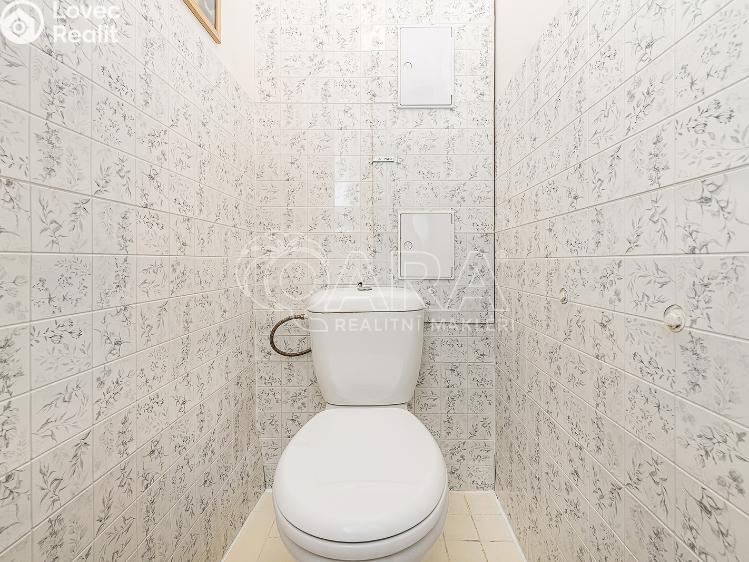 Продажа квартиры 2+1 Praha, náměstí Na Balabence 1431/6 č. 17