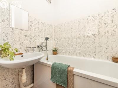 Продаж квартири 2+1 Praha, náměstí Na Balabence č. 3