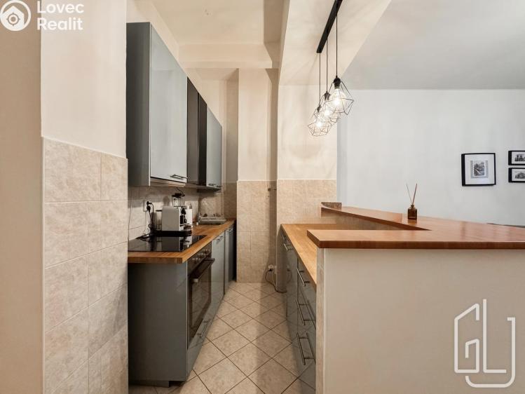 Pronájem bytu 2+KK Praha, Peckova č. 5