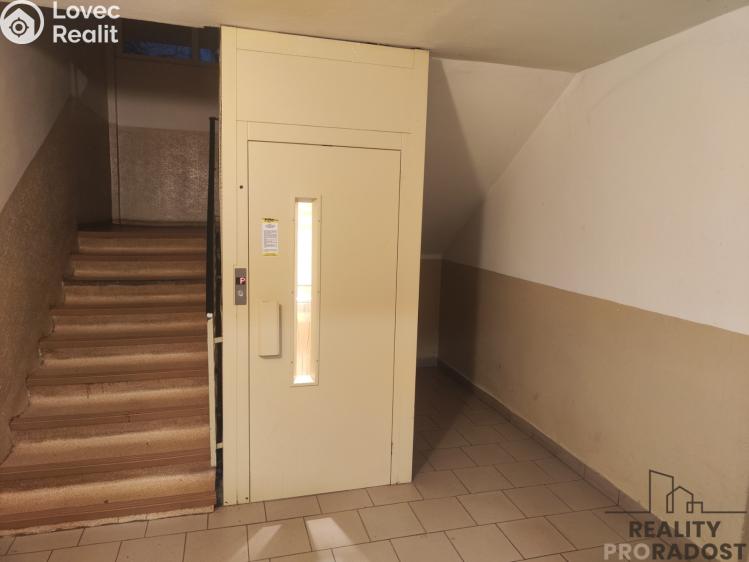 Продажа квартиры 2+1 Chomutov, Bezručova č. 20