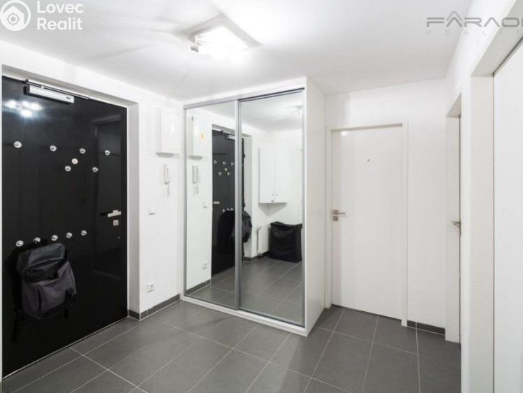 Pronájem bytu 2+KK Praha, Švédská č. 8