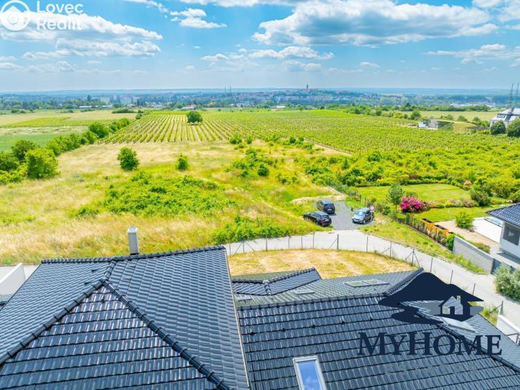 Sale family house Mělník, Chloumek 3312 č. 8