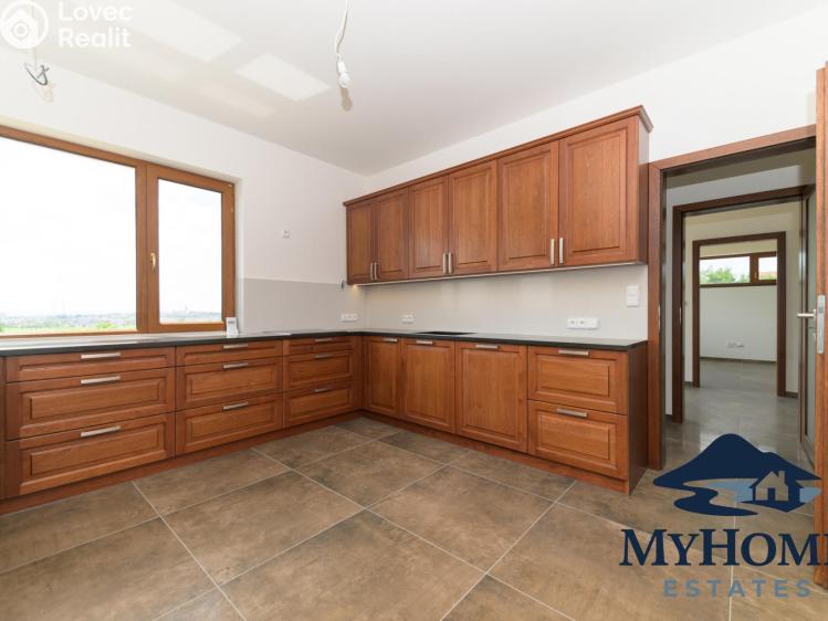 Sale family house Mělník, Chloumek 3312 č. 10