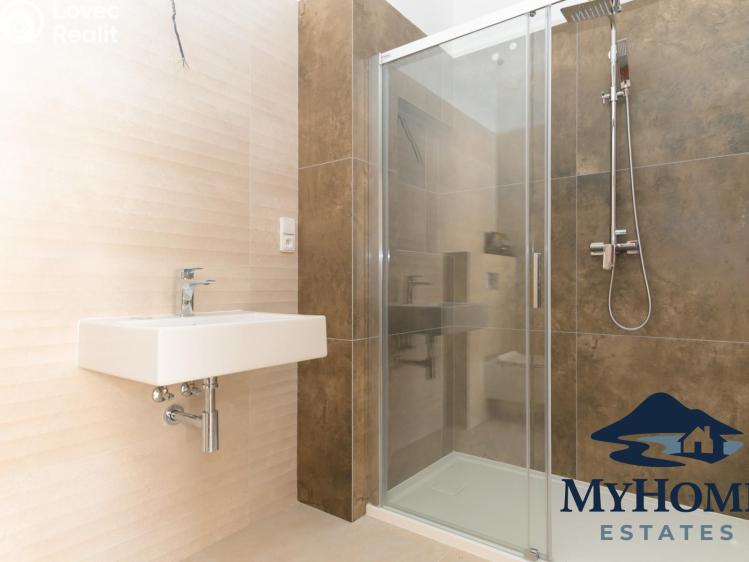 Sale family house Mělník, Chloumek 3312 č. 12