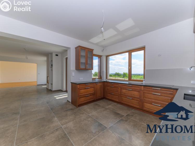 Sale family house Mělník, Chloumek 3312 č. 16