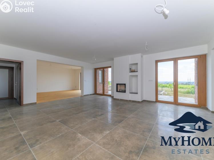 Sale family house Mělník, Chloumek 3312 č. 19