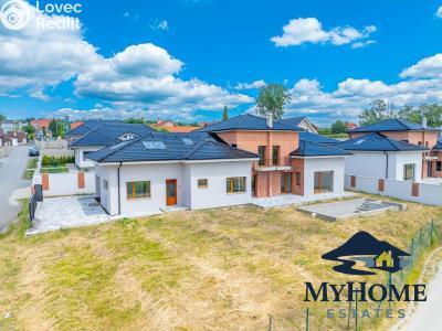 Sale family house Mělník, Chloumek 3312 č. 3