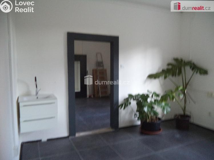 Оренда торгового приміщення Ostrava, Ruská č. 7