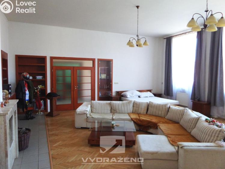 Продаж сімейного будинку Dolní Kounice, Hlavní č. 8