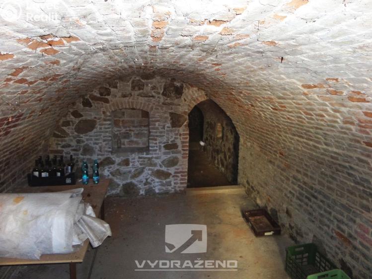 Продаж сімейного будинку Dolní Kounice, Hlavní č. 22