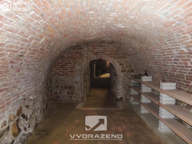 Prodej rodinného domu Dolní Kounice, Hlavní č. 24