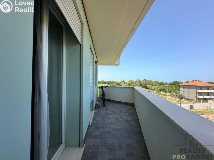 Продаж квартири 4+KK Città Sant'Angelo,Itálie č. 2