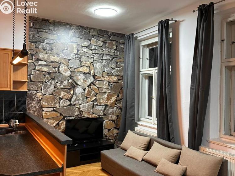 Pronájem bytu 2+KK Praha, Husinecká 789/16 č. 1