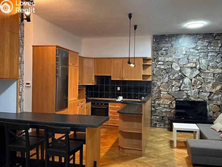 Pronájem bytu 2+KK Praha, Husinecká 789/16 č. 3