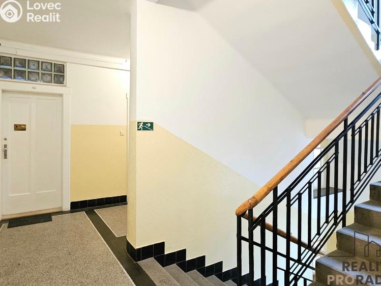 Pronájem bytu 2+KK Praha, Prouzova 792/6 č. 17