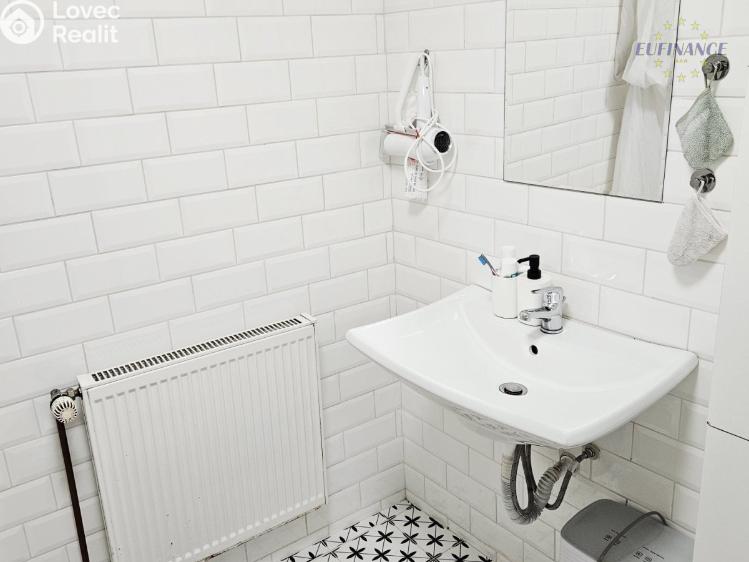 Prodej obchodního prostoru Kralupy nad Vltavou, Přemyslova 375 č. 27