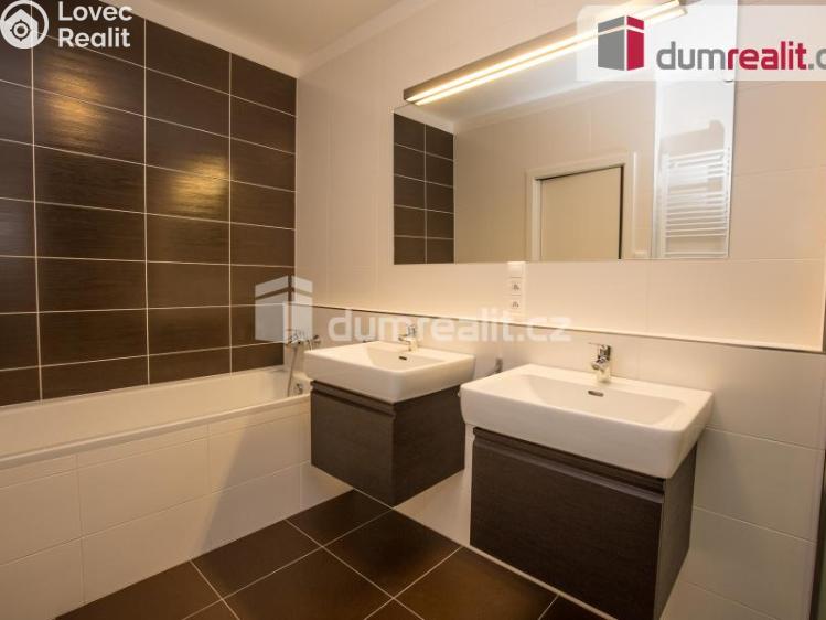 Pronájem bytu 4+KK Praha 11, Jurkovičova č. 8