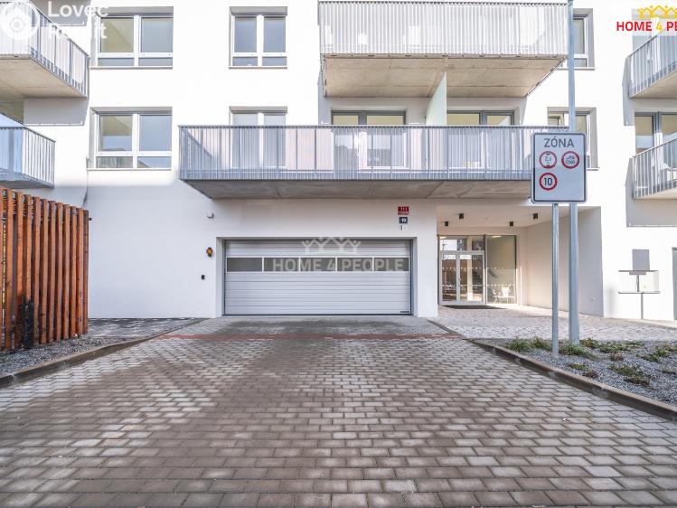 Prodej bytu 2+KK Praha-Dolní Měcholupy, Honzíkova č. 35