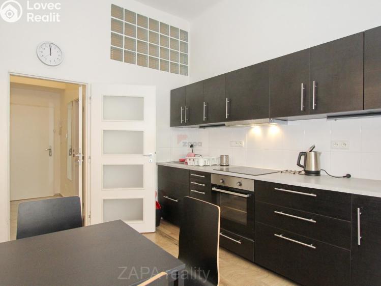 Pronájem bytu 2+KK Praha, Grafická 1096/12 č. 9