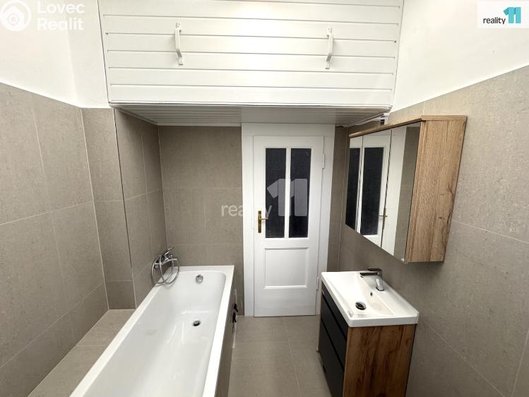 Аренда квартиры 1+1 Praha 8, Zlonínská č. 8