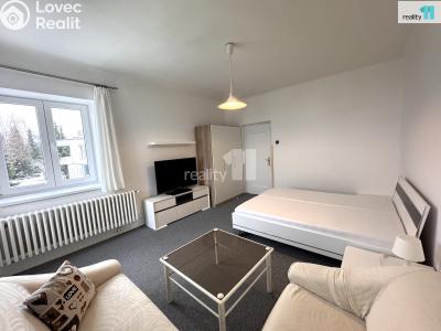 Оренда квартири 1+1 Praha 8, Zlonínská č. 2