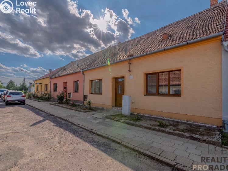 Prodej rodinného domu Jaroslavice, Sadová č. 1