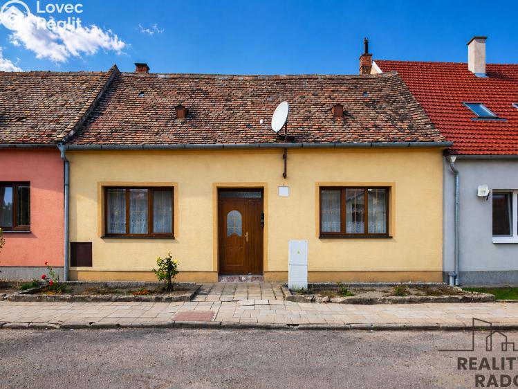 Sale family house Jaroslavice, Sadová č. 2