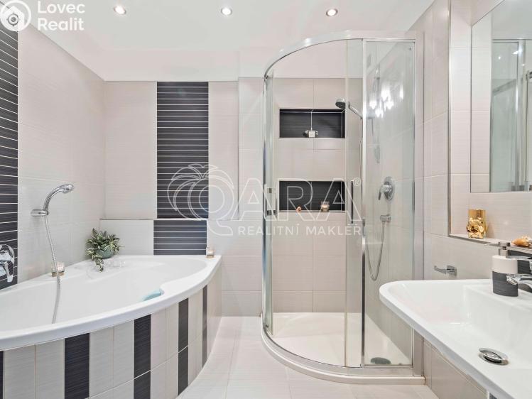 Продажа квартиры 5+KK Praha, Španielova 1263/13 č. 2