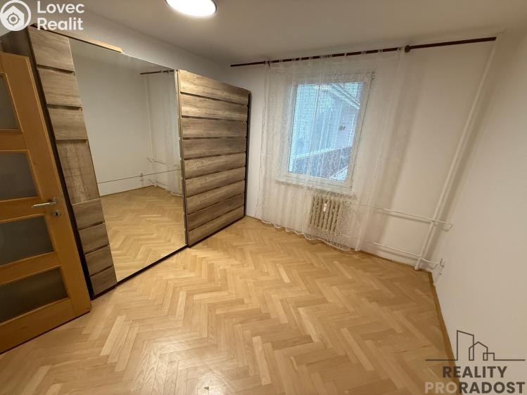 Pronájem bytu 3+1 Olomouc, Kmochova č. 13