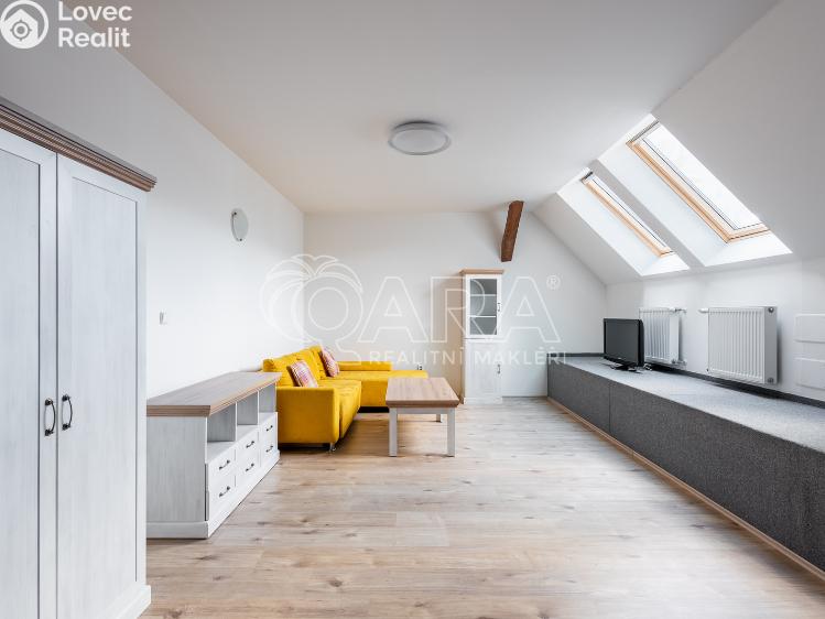 Pronájem bytu 2+KK Praha, Sokolovská 75/103 č. 12