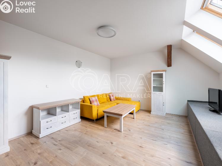 Pronájem bytu 2+KK Praha, Sokolovská 75/103 č. 13