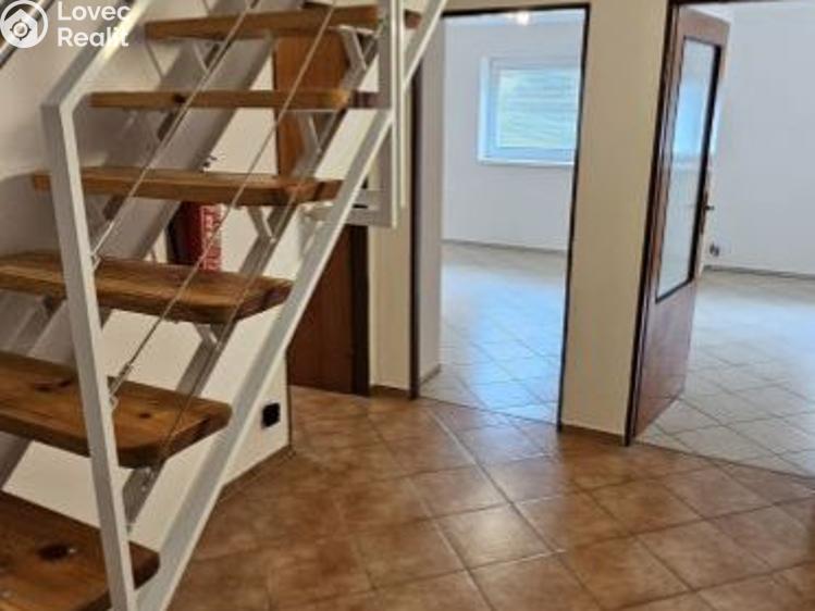 Pronájem bytu 3+1 Studánka č. 11