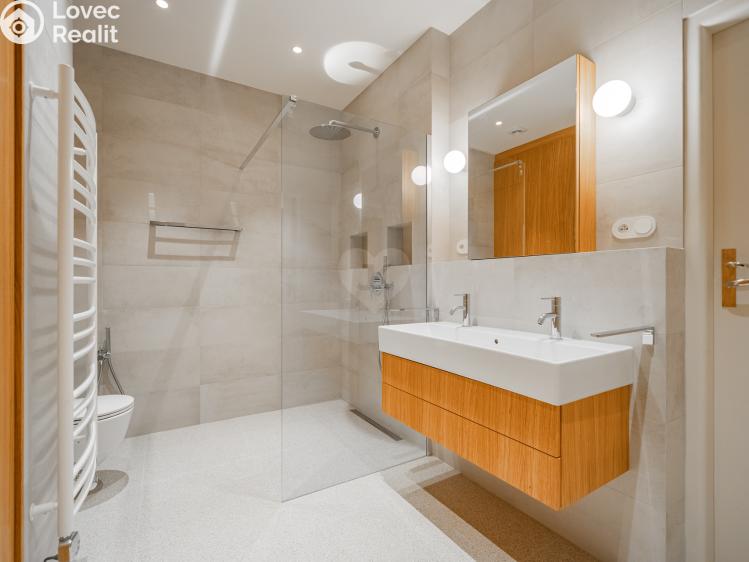 Pronájem bytu 3+1 Praha, Milady Horákové č. 15