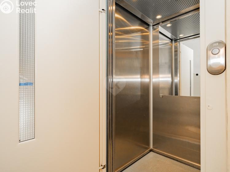 Pronájem bytu 3+1 Praha, Milady Horákové č. 22