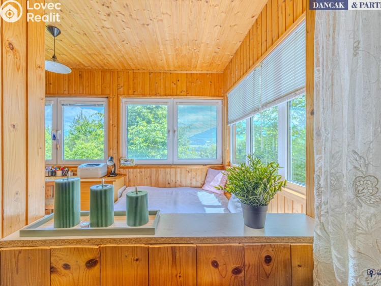 Sale hut Čeladná č. 28