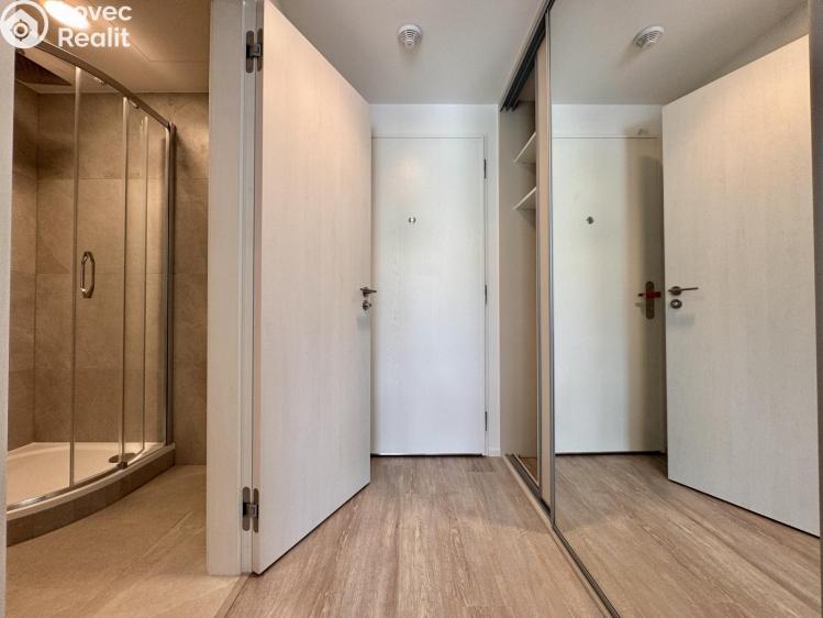 Pronájem bytu 1+KK Praha 3, Žižkov, Malešická 2934/10 č. 8