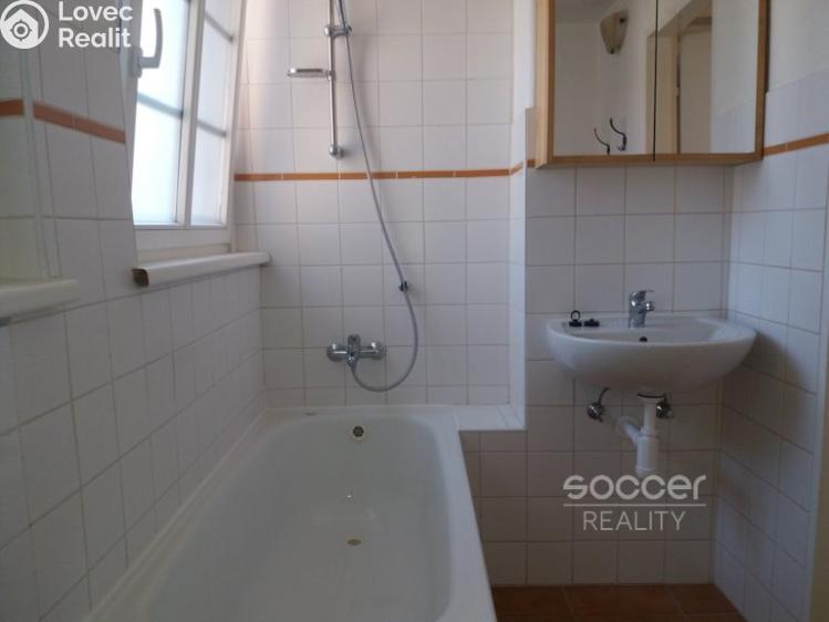 Pronájem bytu 2+KK Praha, Pravá č. 15