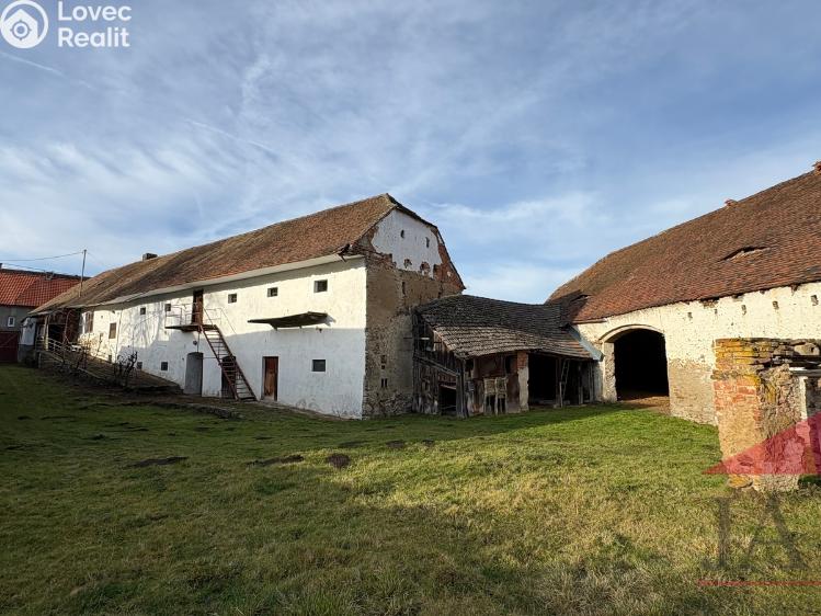 Sale farm Žihobce č. 1