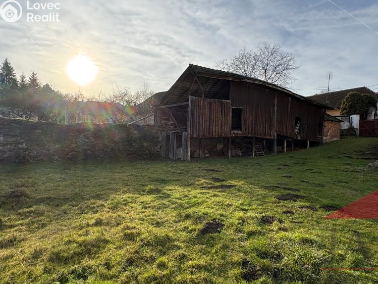 Sale farm Žihobce č. 8