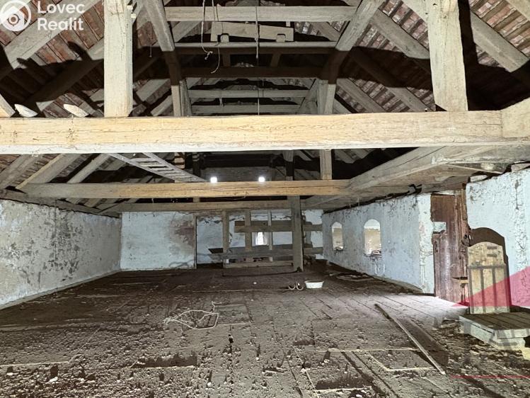 Sale farm Žihobce č. 16