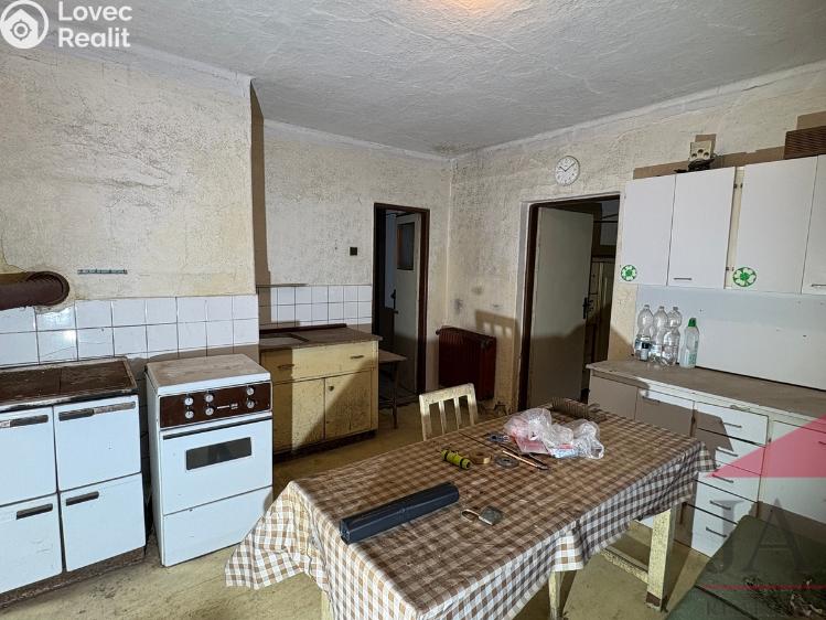 Sale farm Žihobce č. 18