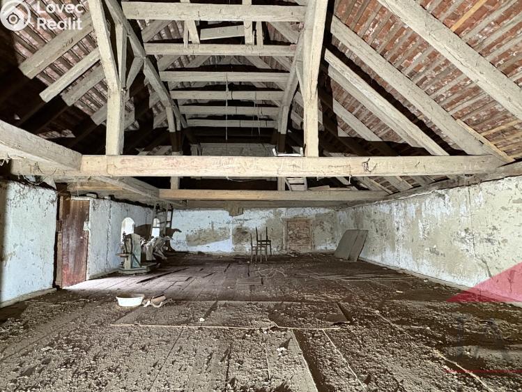 Продаж ферми Žihobce č. 15