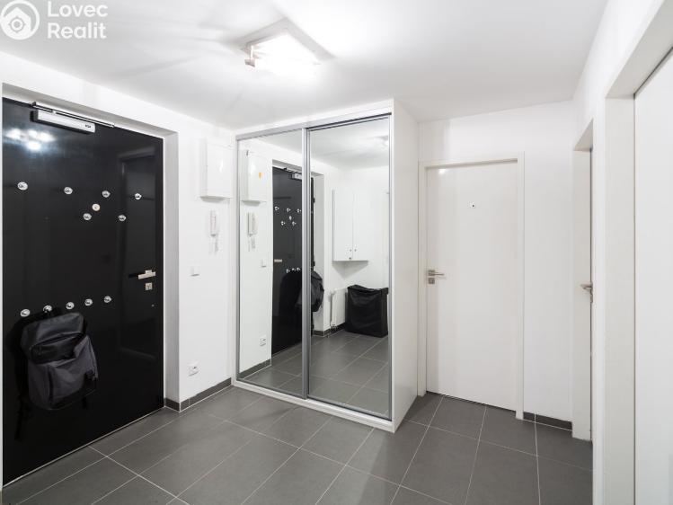 Pronájem bytu 2+KK Praha, Švédská 1010/15 č. 4