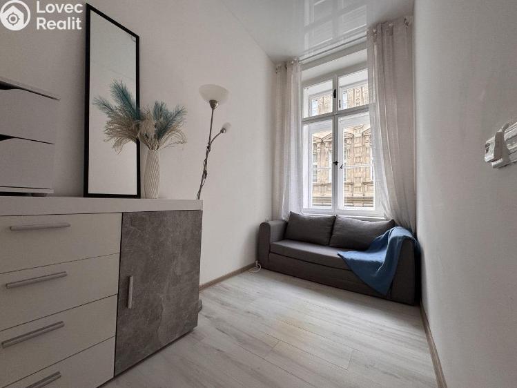 Аренда квартиры 2+1 Praha, Krakovská č. 10