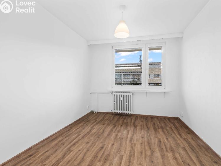 Pronájem bytu 2+KK Praha, Zápasnická 883/8 č. 7