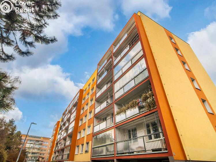 Pronájem bytu 2+KK Praha, Zápasnická 883/8 č. 16